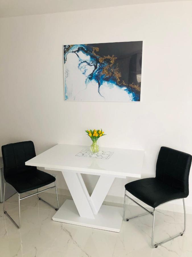 Kaliny Apartamenty Wanny Z Hydromasazem ホジューフ エクステリア 写真