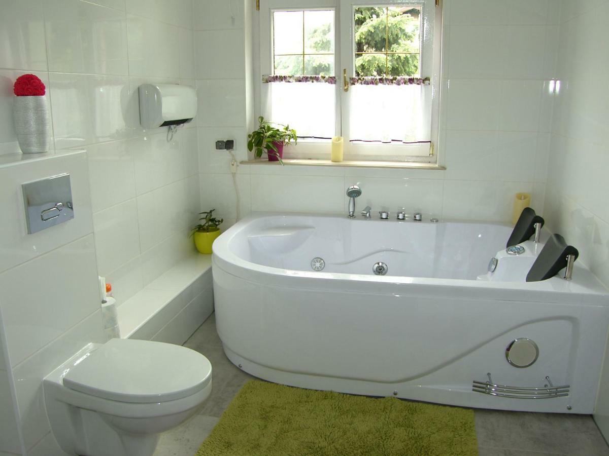 Kaliny Apartamenty Wanny Z Hydromasazem ホジューフ エクステリア 写真